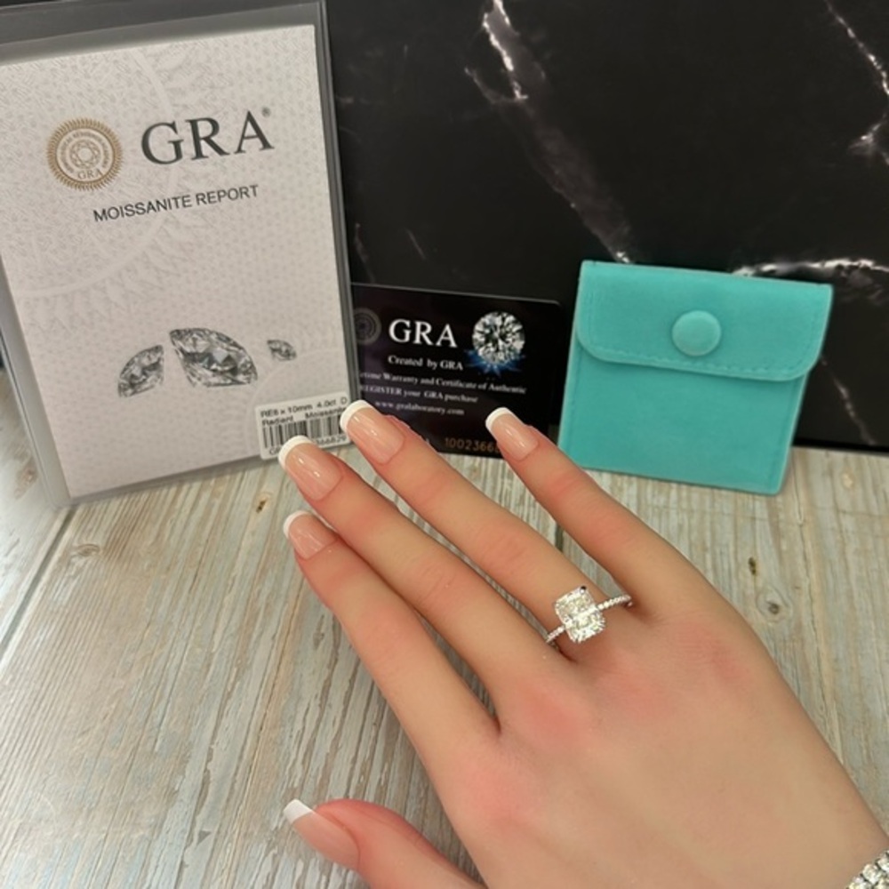 New 4CT moissanite radiant wedding engagement ring